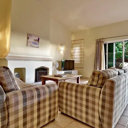 Sleeps 4 Pool Air Con T479918